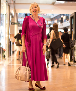 Fashion night wonderful dresses by women over 40