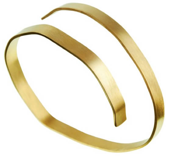 Golden contemporary bangle