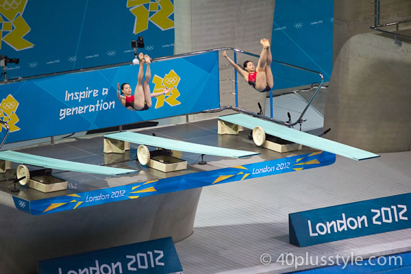 Chinese women doing their dive