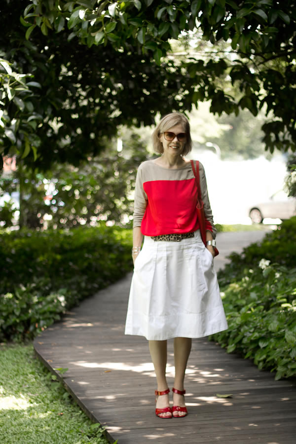 white skirt animal print belt