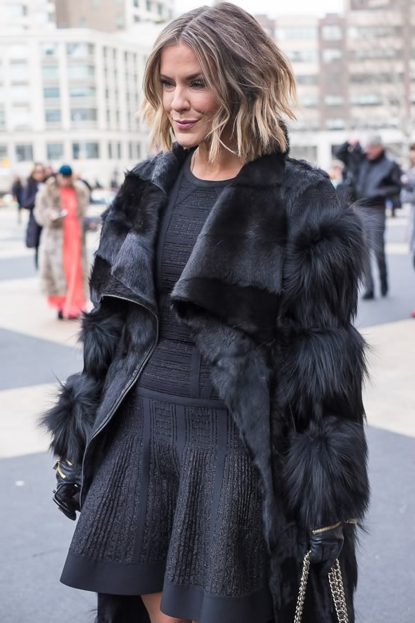Street Style Fashion And Fur Coats Worn By Women Over 40 -7795