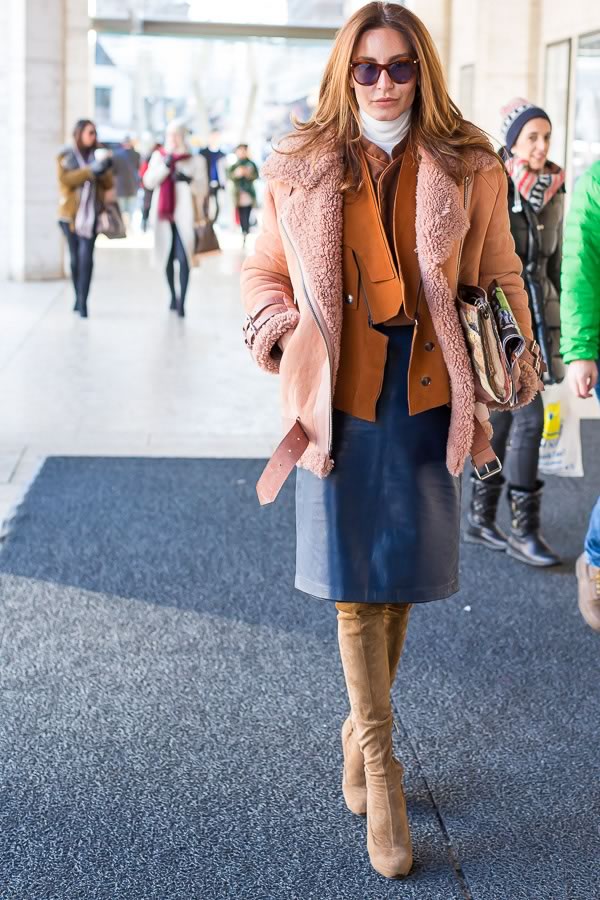 New York street style featuring 40+ women wearing leather | 40PlusStyle.com