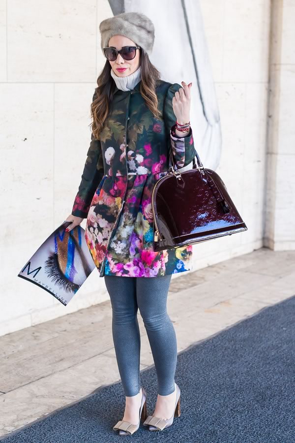 flower coat | 11 best streetstyle looks by women over 40 featuring prints | 40PlusStyle.com