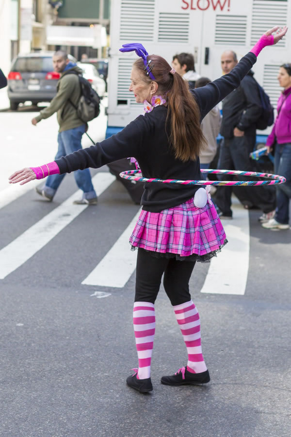 You are never too old to do the hoola hoop | 40plusstyle.com