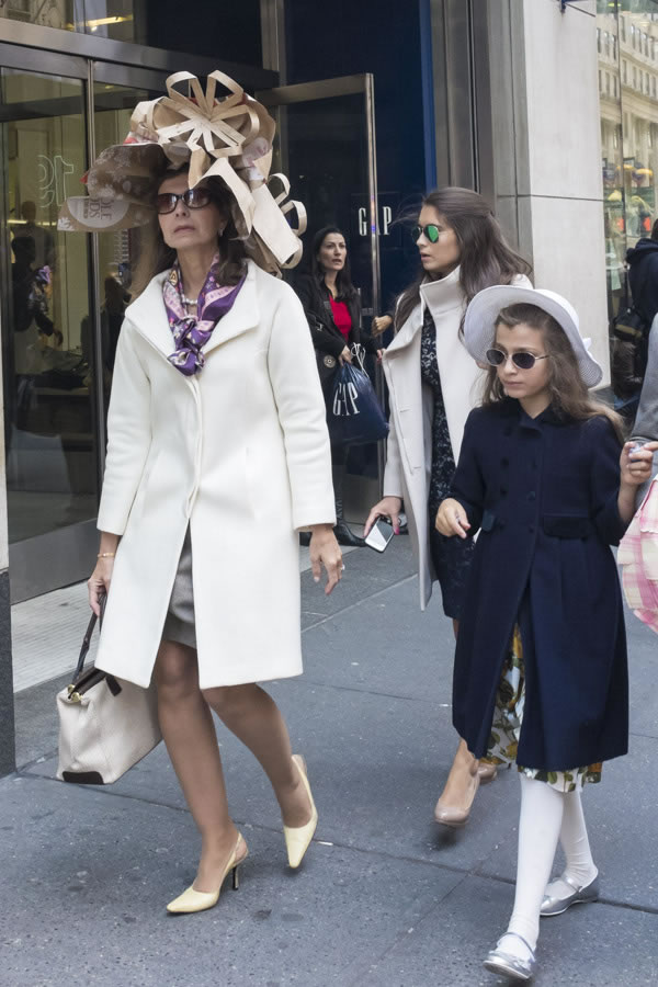 A hat with a statement - Easter Parade New York 2014 | 40plusstyle.com