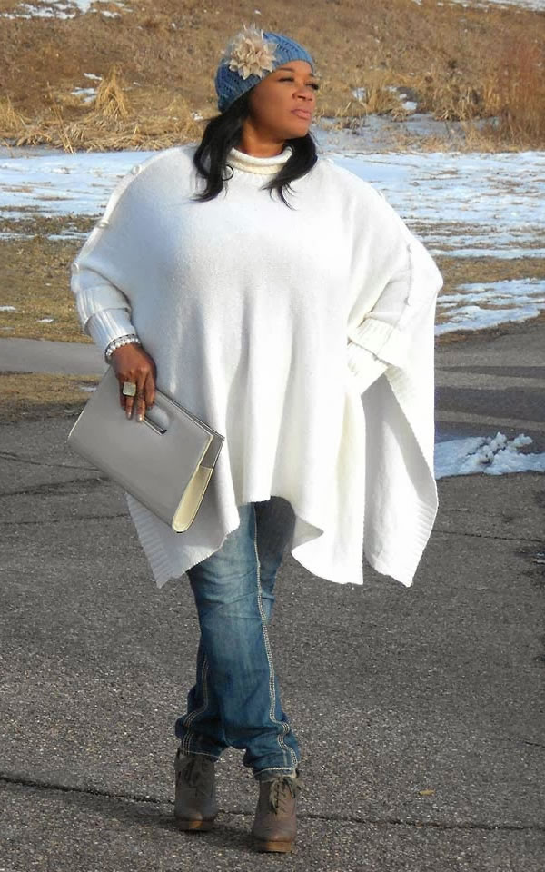 white cape with jeans | 40plusstyle.com