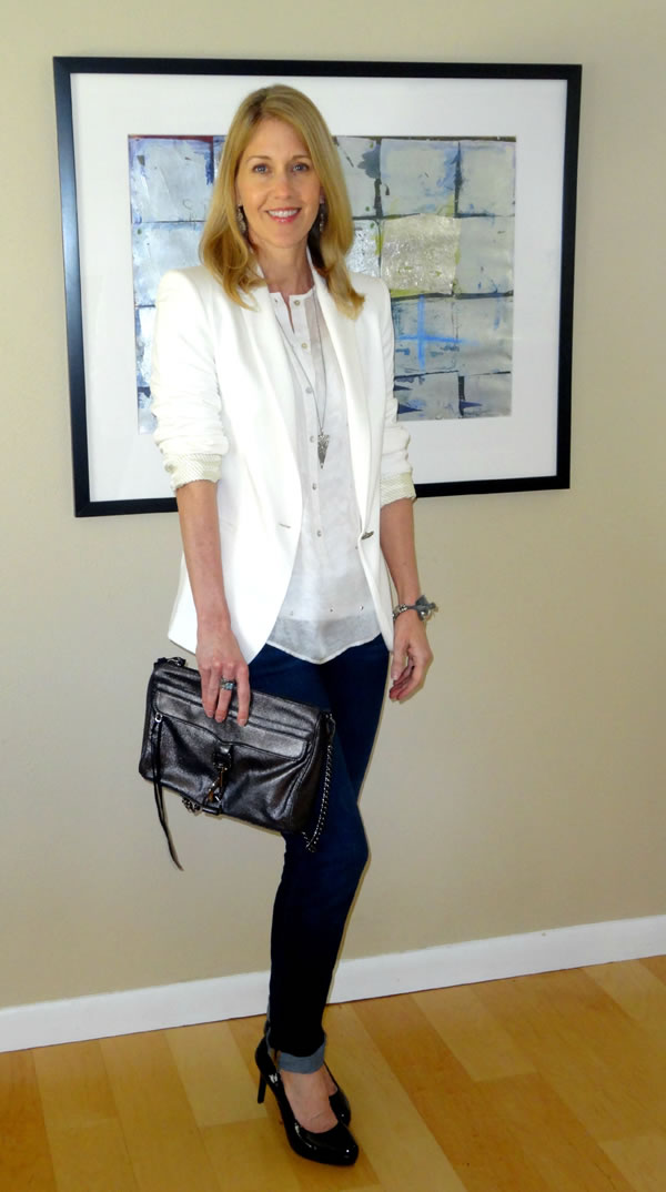 Looking very chic with skinny jeans and a white blazer | 40plusstyle.com