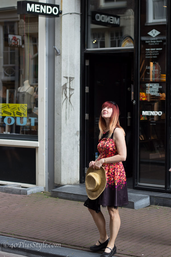 Mendo bookstore in Amsterdam | 40plusstyle.com