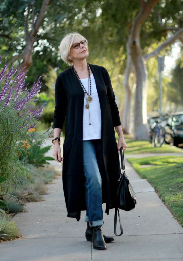 How to look great in neutrals – a style interview with Susan | 40 ...