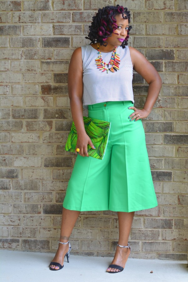 Green culottes | 40plusstyle.com