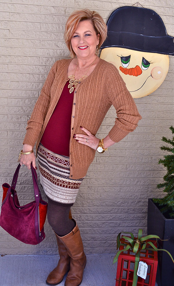 Fall season brown cardigan with Tania |40plusstyle.com