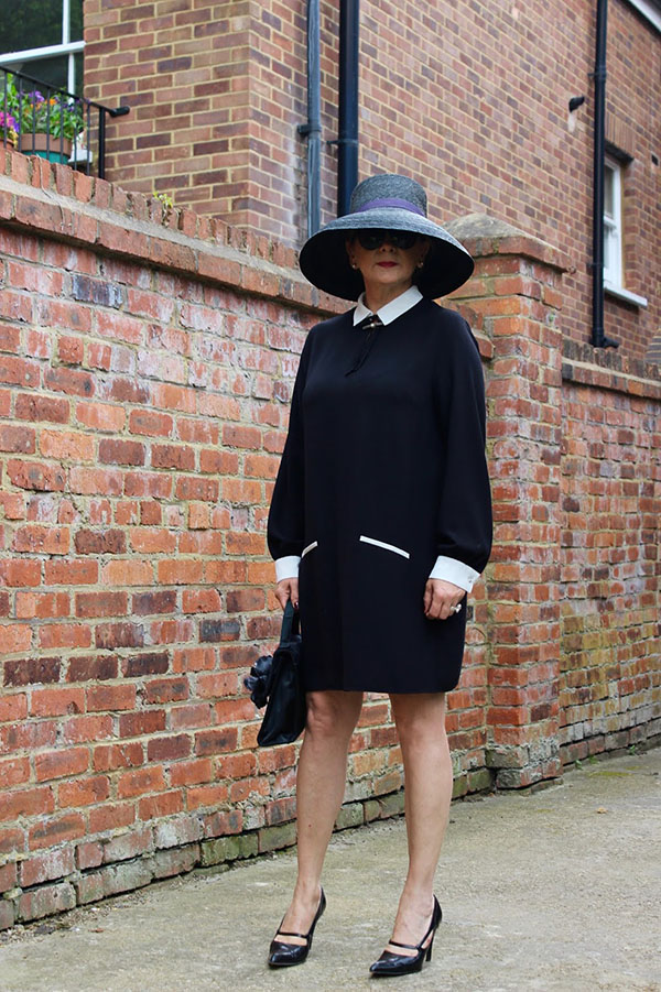 Floppy hat with dress outfit inspiration | 40plusstyle.com