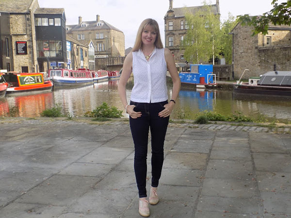 Simple white top and jeans | 40plusstyle.com