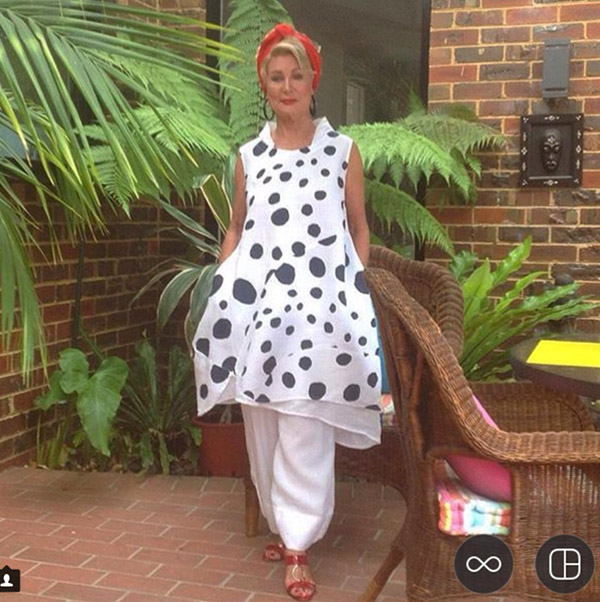 #40plusstyle inspiration: Black and white polka dotted outfit | 40plusstyle.com