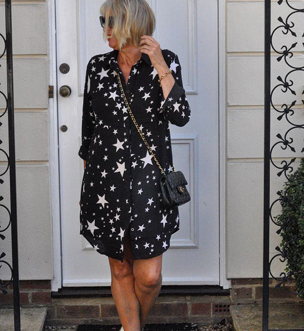 #40plusstyle inspiration: Fun printed black and white dress | 40plusstyle.com