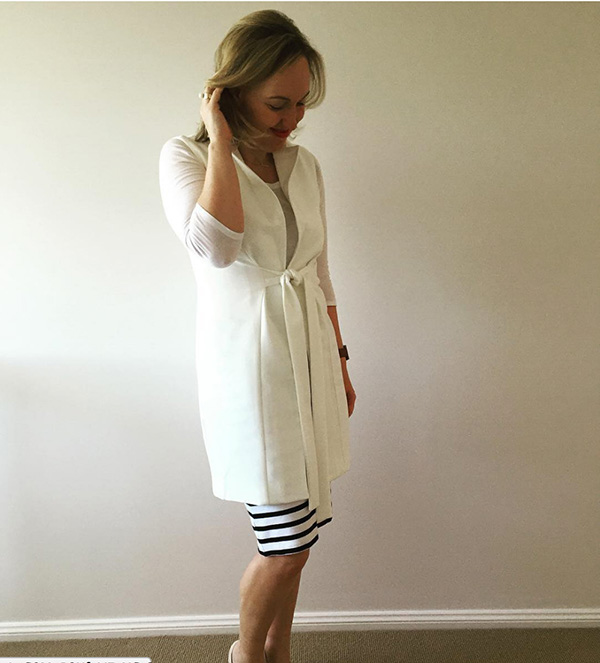 #40plusstyle inspiration: Long white vest and black striped skirt | 40plusstyle.com