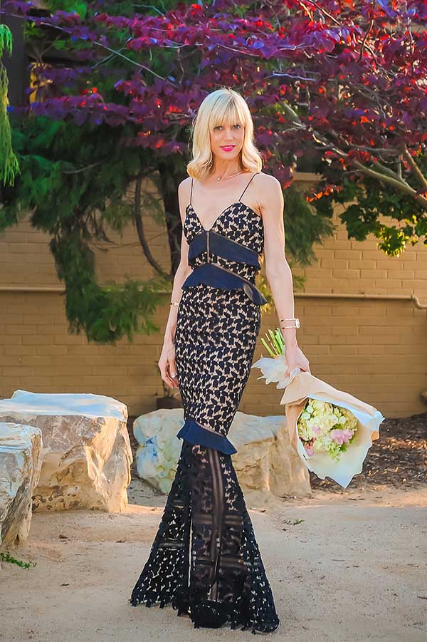 Sophisticated dress: Black laced mermaid tail dress