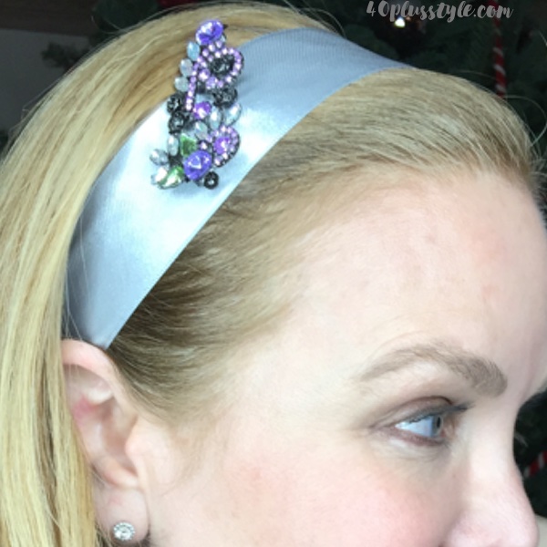 Easy and stylish holiday hairdos for women over 40 | 40plusstyle.com