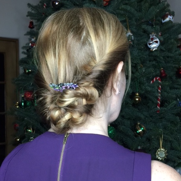 An easy updo for women over 40 40plusstyle.com