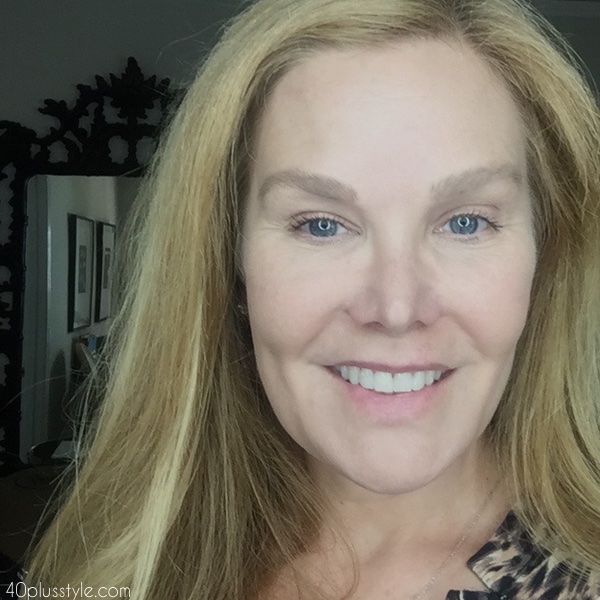 How to apply makeup over 40 | 40plusstyle.com