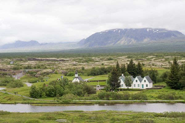 Postcard like photos of quaint houses in Iceland | 40plusstyle.com