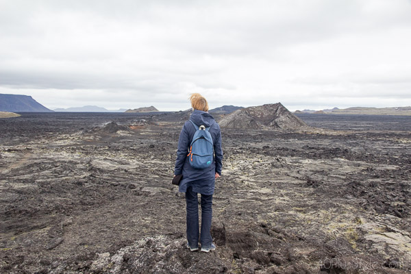 Useful tips when hiking in Iceland | 40plusstyle.com