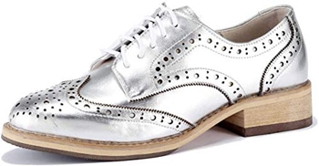 The best silver shoes for a hipper and more youthful look!