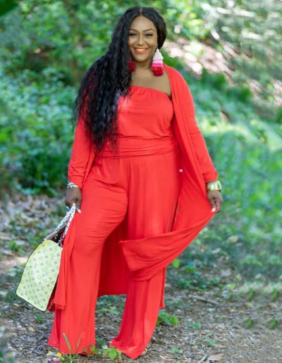 How to wear red - your comprehensive guide to wearing the color of love! | 40plusstyle.com