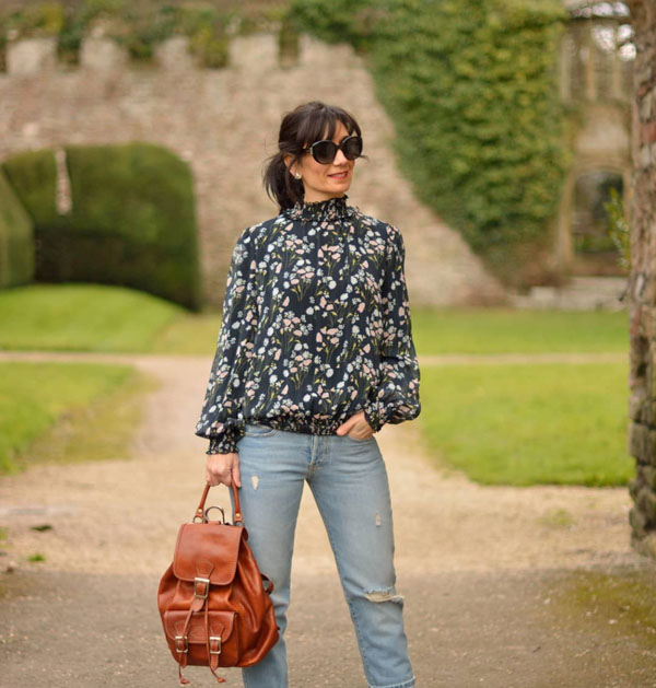 casual chic look with florals | 40plusstyle.com