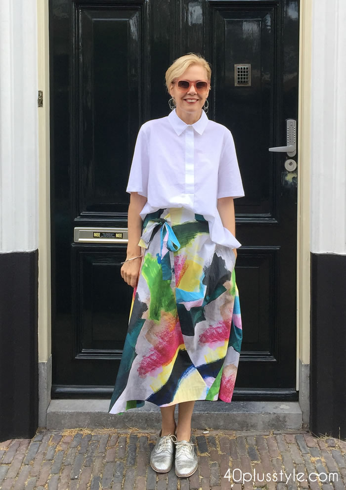 Favorite look of 2018 #1 - colorful skirt with white blouse | 40plusstyle.com