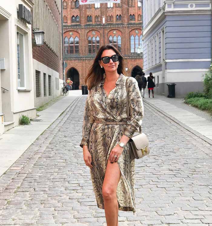 https://40plusstyle.com/wp-content/uploads/2018/09/animalprintoutfits_womenover40-12.jpg