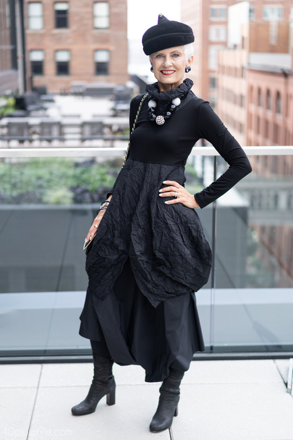 How to wear all black | 40plusstyle.com