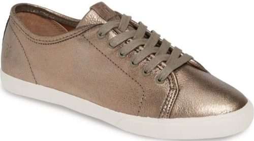 stylish sneakers for women over 40 | 40plusstyle.com