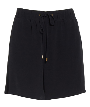 Drawstring Walking Shorts for a cruise | 40plusstyle.com