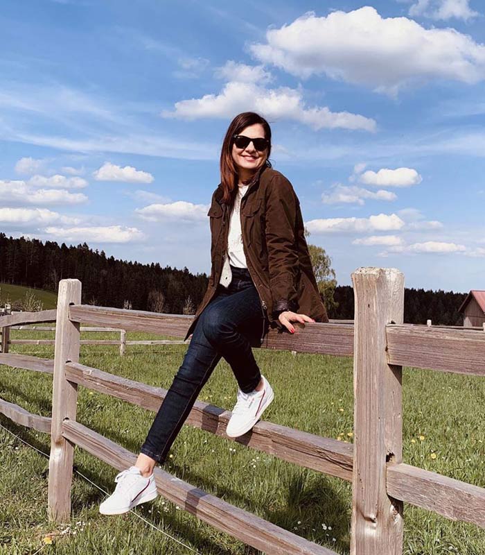 The best plantar fasciitis shoes for women over | 40plusstyle.com