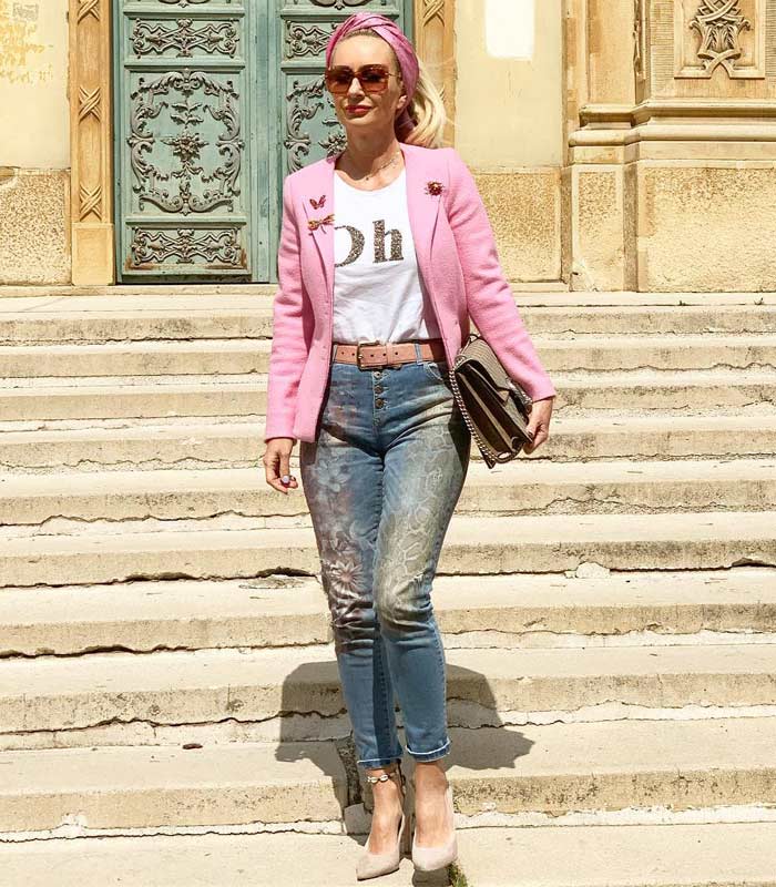 A capsule wardrobe and style guide for the ROMANTIC style personality