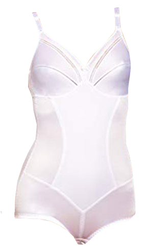 Slimming body shaper for women over 40 | 40plusstyle.com