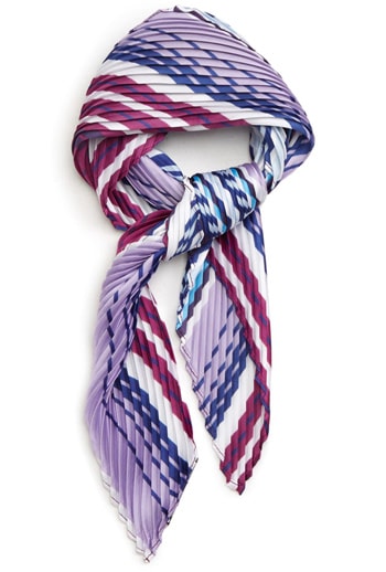 kite scarf | 40plusstyle.com