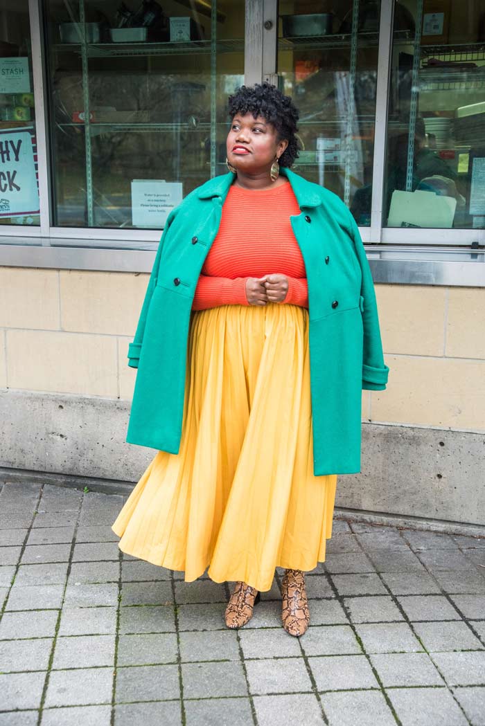 Color blocking outfit idea | 40plusstyle.com