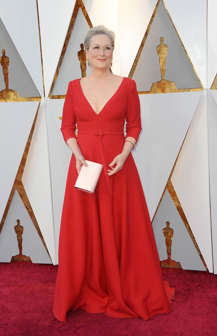 How to build confidence - Meryl Street dressed for the Oscars | 40plusstyle.com