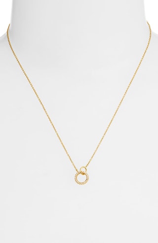 Gorjana interlocking pendant necklace | 40plusstyle.com