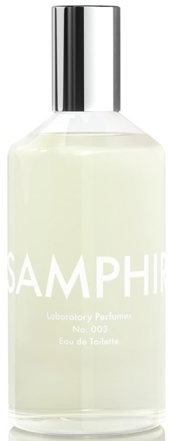 Choosing the best winter perfumes for the minimal style personality | 40plusstyle.com