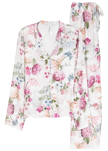 Flora Nikrooz floral print twill pajamas | 40plusstyle.com