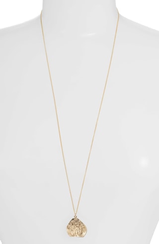 Set & Stones long pendant necklace | 40plusstyle.com