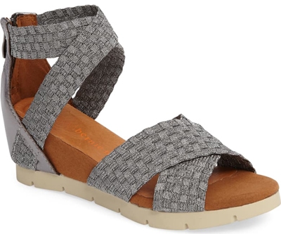 stylish sandals for women over 40 | 40plusstyle.com