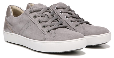 Naturalizer Morrison sneaker | 40plusstyle.com