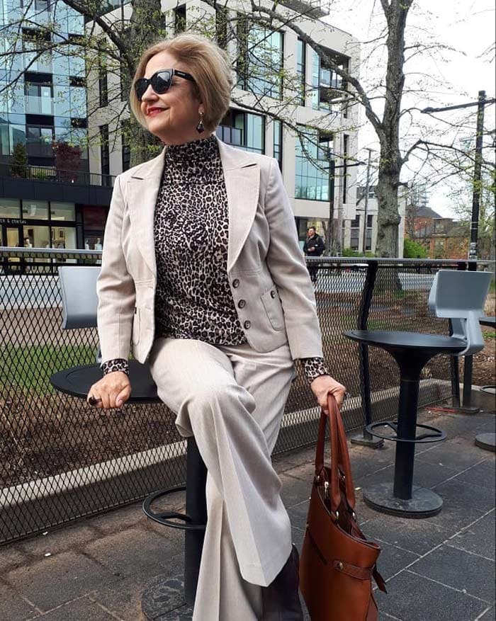 Finding outfit inspiration from 40+ community | 40plusstyle.com