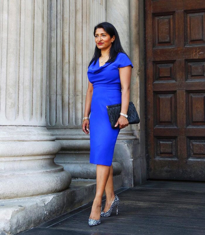 a beautiful blue dress for the classic style personality | 40plusstyle.com