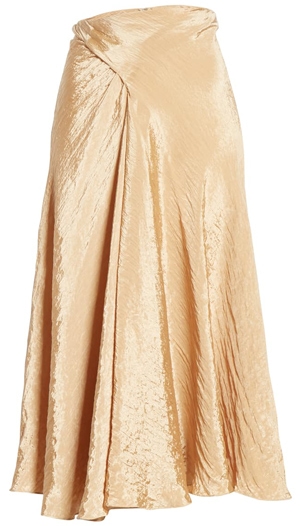 textured skirt for summer | 40plusstyle.com