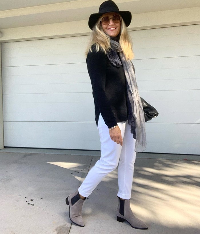 Melinda teaming rock and classic style in her outfit | 40plusstyle.com